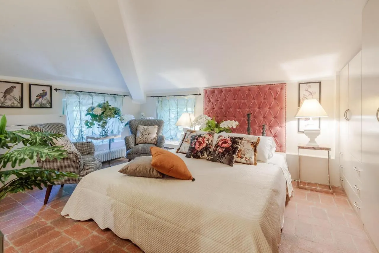 Lose The World. Find Yourself. Villa Duemani, 8 Bedrooms, Panoramic Pool & Spa Capannori
